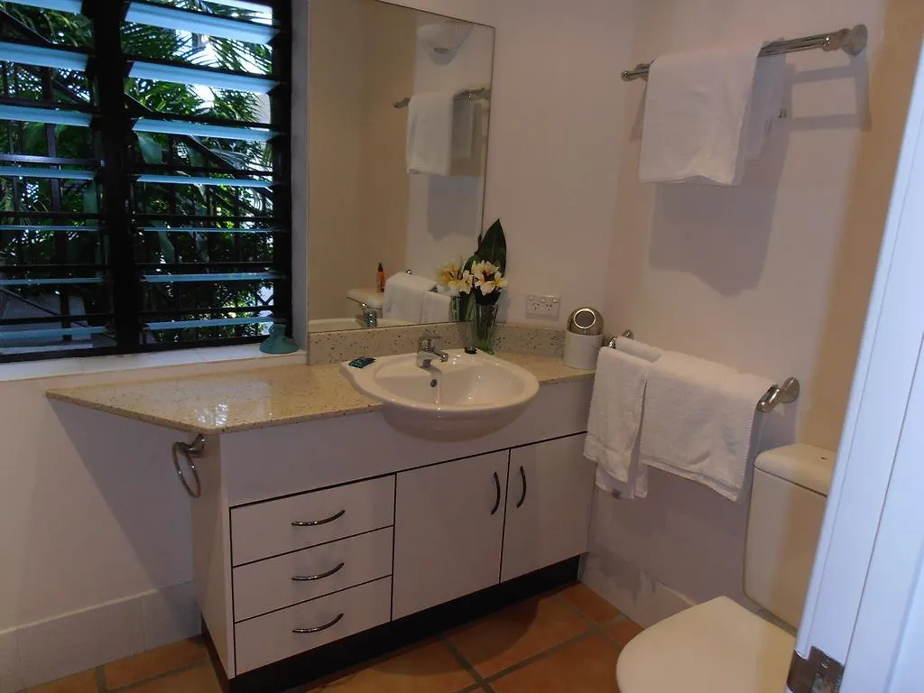 Floriana Villas Cairns