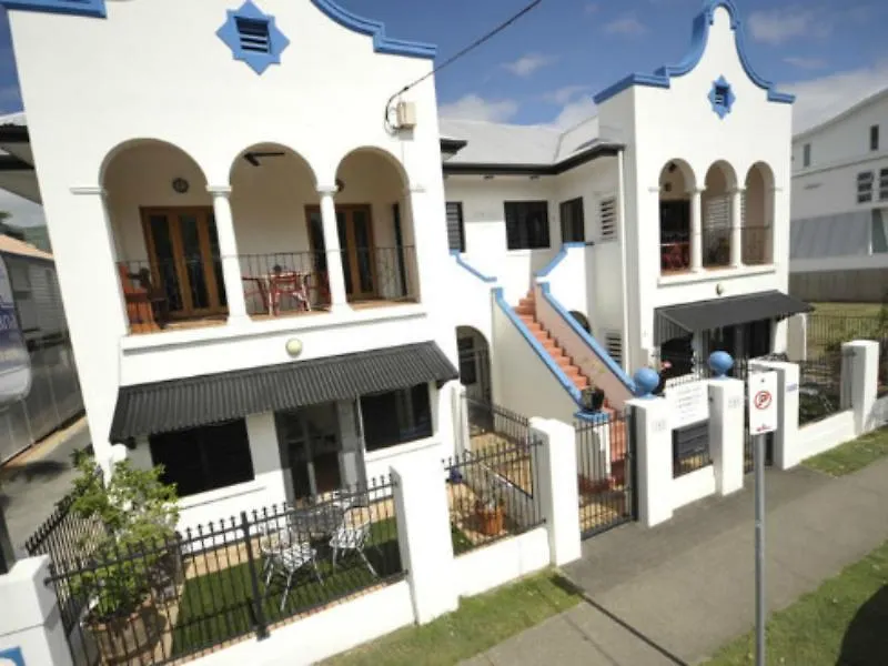 Floriana Villas Cairns Apartment